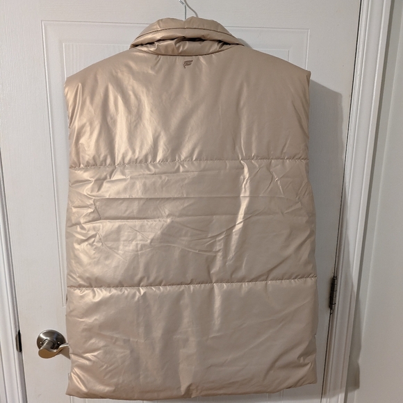 NWT Fabletics Oversized Puffer Vest Size XS - Picture 6 of 7